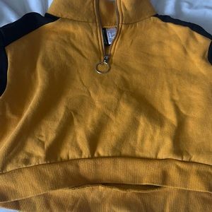 Y2K H&M crop top